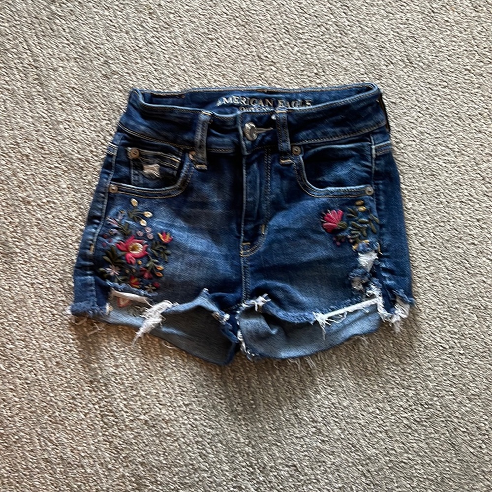 floral patterned jean shorts